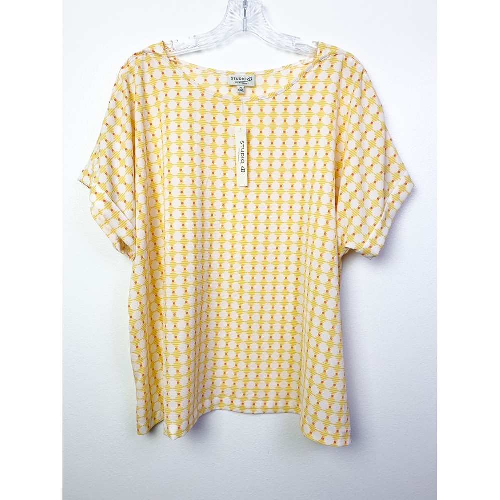 NWT STUDIO B SUMMER YELLOW BLOUSE TOP